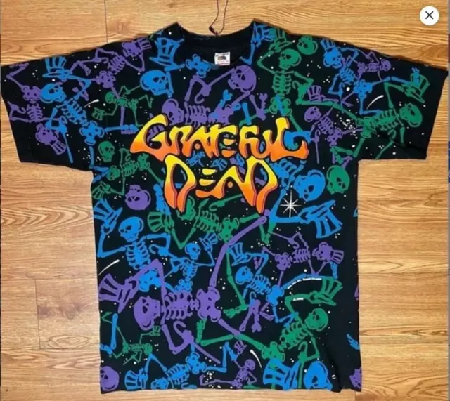 Vintage 1990s Grateful Dead AOP T-shirt size L Made in USA Brockum Single Stitch