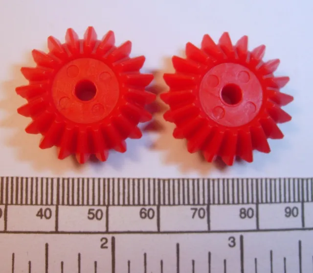 Pignons coniques - paire - nylon rouge (module 1) - alésage 4mm - 27 x 6mm