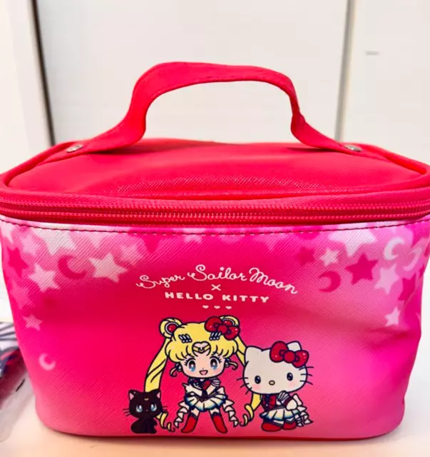 Sailor Moon ✖︎ Ensemble trousse de toilette et couverture polaire Sanrio 2