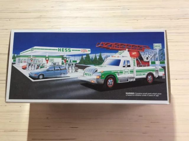 Hess 1994 Emergency Rescue Truck New Old Stock Never Out of Box