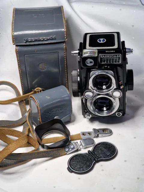 Yashica 44 LM, TLR, alte Kamera, vintage, mit Zubehör, wie Rolleiflex