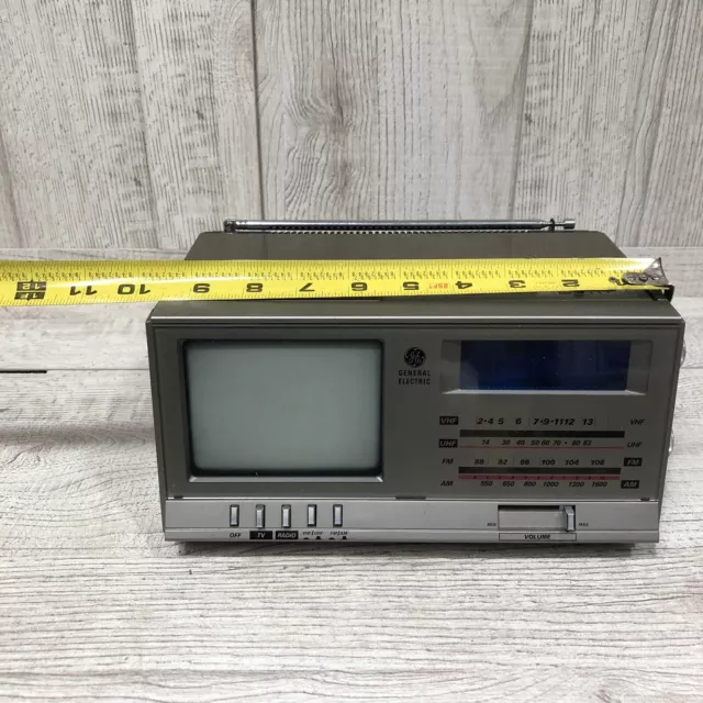 Vintage GE Mini TV/AM/FM Radio/Alarm Clock Model 7-7225A AC Power “NEEDS WORK”