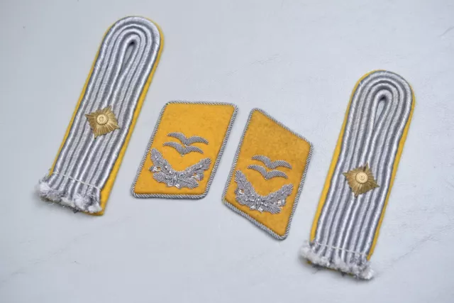 Wwii German Luftwaffe Oberleutnant Of Flight Collar Tabs/Board Set - Uniform Rem