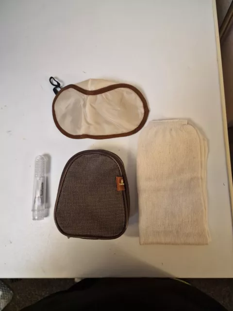 Emirates Airlines 1st Class Belt Bag Amenity Kit Toothbrush Socks Sleeping Pouch