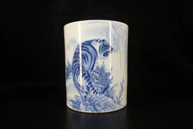 Chinese Blue&White Porcelain Handmade Exquisite Tiger Pattern Brush Pot ae0508