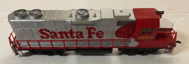 LIFE-LIKE HO - GP-38 Diesel Locomotive - Santa Fe #3500