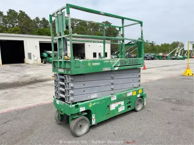 2014 Genie GS-3232 32' Electric Scissor Lift Man Aerial Platform bidadoo