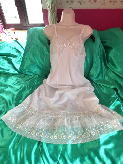 stunning-vintage-white-st-michael-nylon-full-slip-lace-bodice-bust-34