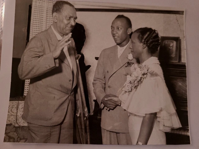 1935 Jesse Owens Wedding Photo 1936 Olympic Gold Medal Sprinter Civil Rights 1935 Jesse Owens Wedding Photo 1936 Olympic Gold Medal Sprinter Civil Rights