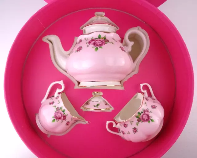 定番の中古商品 (POLKA ROSE 3-PIECE Polka Cream CREAMER), Teapot, Boxed (TEAPOT,  White, ＆ SET ＆ Albert Sugar Rose SUGAR Green, Royal Pink) Set 食器、グラス、カトラリー 