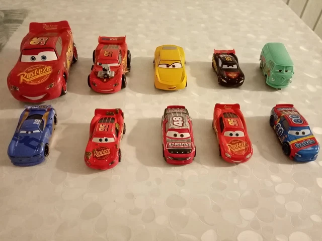 Lot 10 voitures Disney Pixar Cars