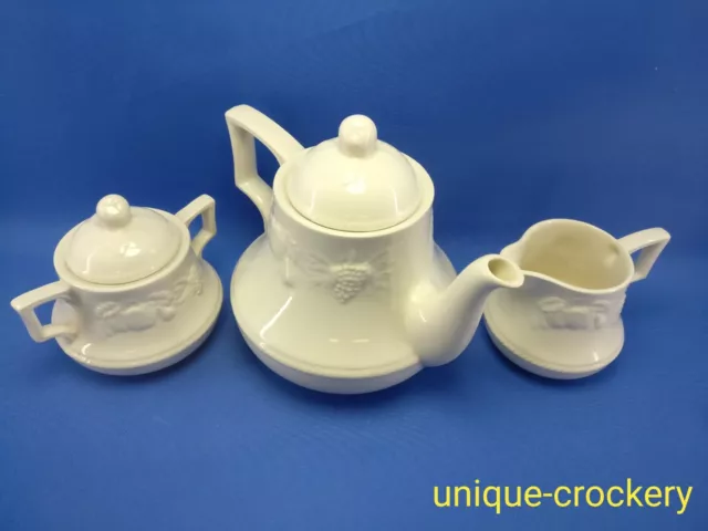 British Home Stores tea pot, milk jug and lidded sugar bowl 2