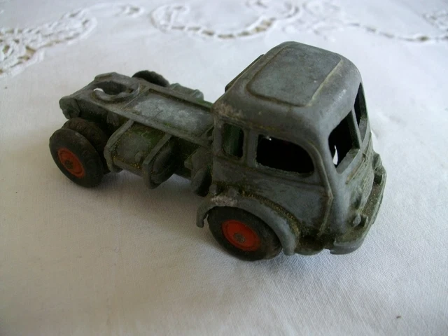 Cij Camion Grue Renault Tracteur Routier Avec Grue - 1/48 - Moulé Sous Pression