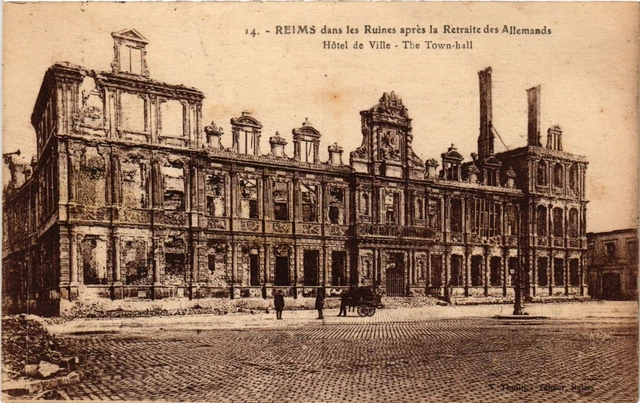 CPA AK Militaire - Reims - Ruins - City Hall (696844)
