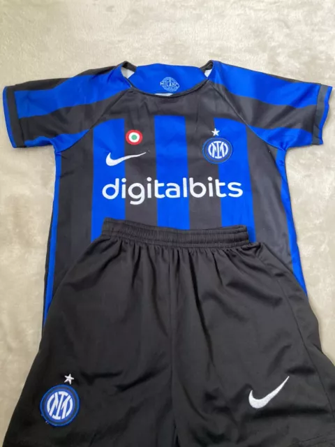 Inter Milan Football Kit Age 6/7 Nike
