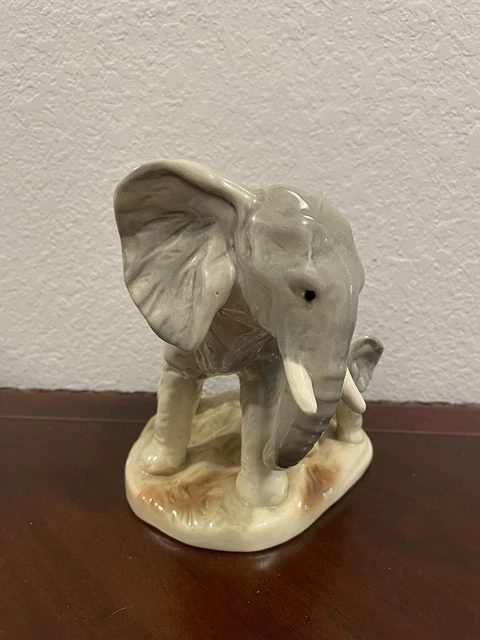 Goebel Elephants-animal figurines. Hand painted W. Germany #2806 2