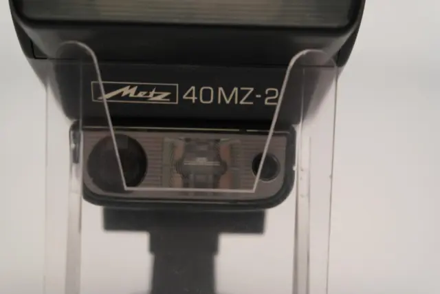 Metz 40MZ-2 Flash - Mecablitz - Camera Flash - Camera Accessories - SCA 3701 3