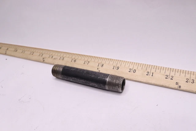 Southland Pipe Nipple Black Steel 5/8" x 1-1/2" NPT