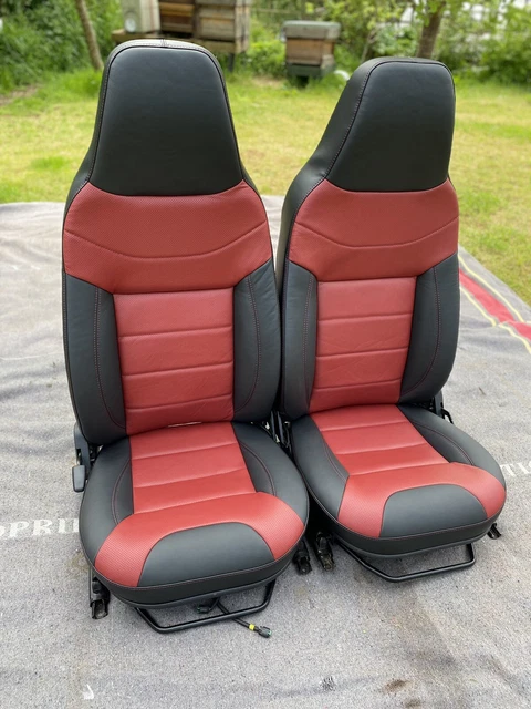 land-rover-defender-110-90-front-premium-leather-seats-1-600-00