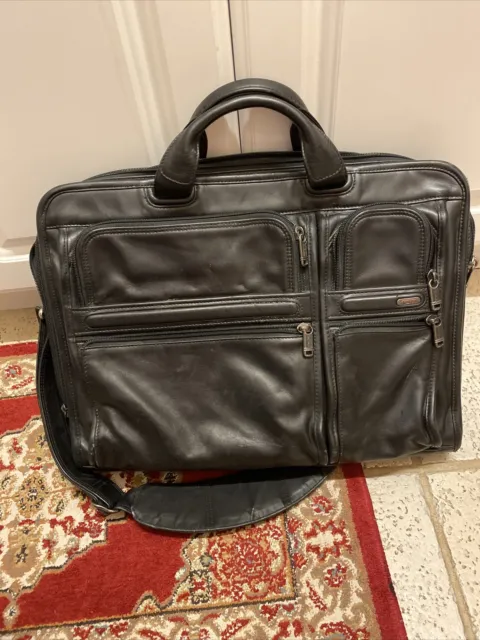 Tumi Black Leather ALPHA 3 Expandable Laptop Briefcase preowned