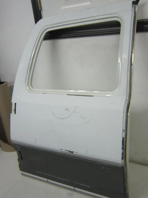 73-91 Chevrolet Suburban LH Barn Door  Nice Shape #1 L-H