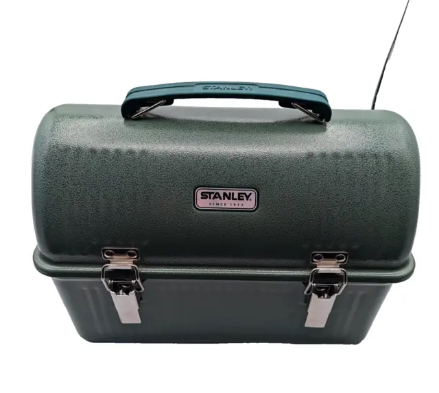 https://www.picclickimg.com/eyAAAOSw955lAcTp/Stanley-Classic-Metal-Lunch-Box-Hammer-Tone-Green.webp
