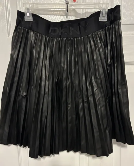DKNY  Black Faux Leather Pleated Logo Waistband  Skirt Size Large