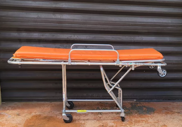 Ferno Ambulance Stretcher Cot Gurney Patient Transport EXCELLENT CONDITION NICE