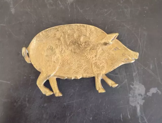 Vide poche en forme de cochon en laiton ancien