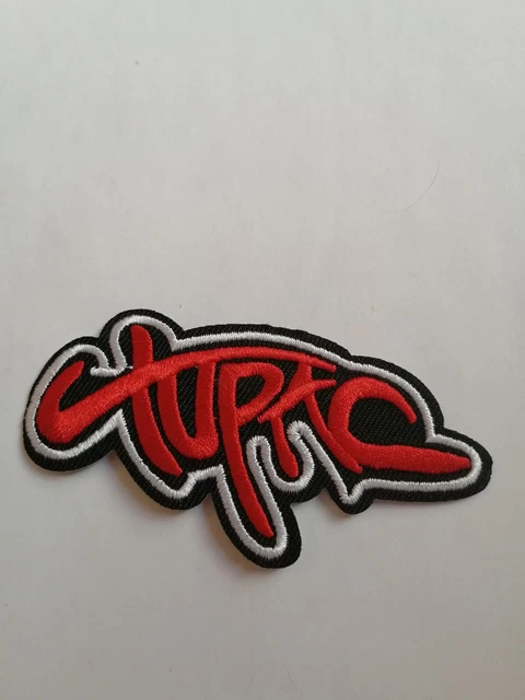 Patch Brodé Officiel Tupac 2Pac - Motif Croix - Noir, Tissu Tissé, Thermocollant Ou à Coudre - Taille Accessoire