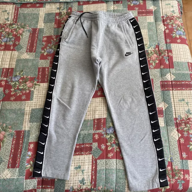 Nike Joggers Track Tech Pants-man-M