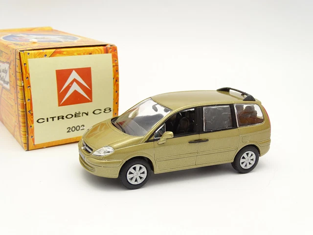 Norev 1/43 Citroën C8 bleu royal neuve en boite