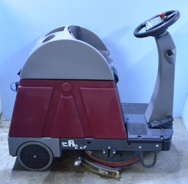 Minuteman E-Ride 21 ER21D 21" Compact Riding Floor Scrubber Vacuum