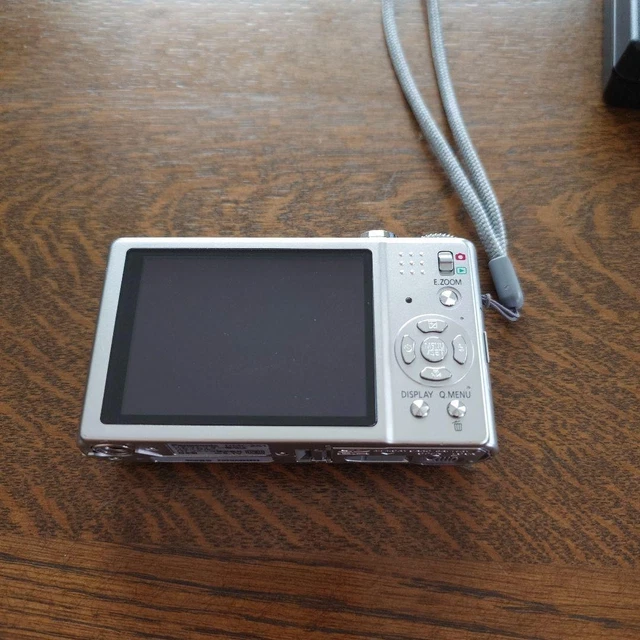 PANASONIC LUMIX ZX1 Digital Camera White DMC-ZX1-W Excellent
