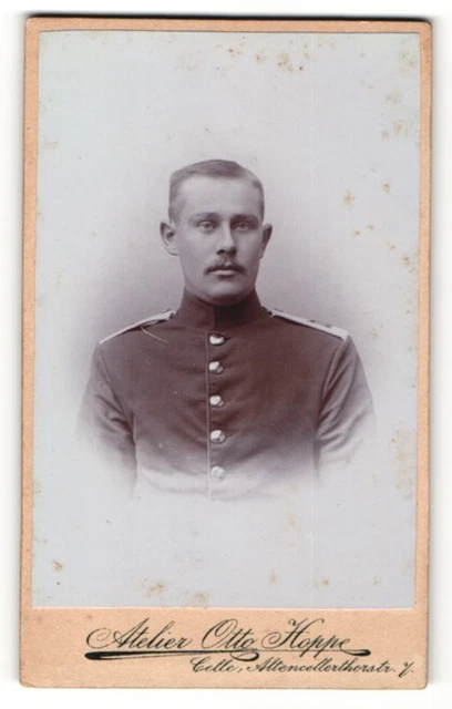 Fotografie Otto Hoppe, Celle, Portrait Soldat in Uniform CDV /Kabinett-Foto
