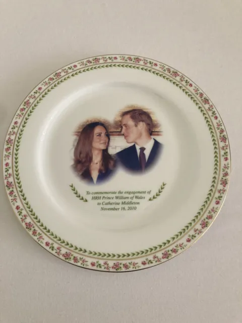 Royal Doulton Prince William & Kate 2010 Bone China Engagement plate.  20cm