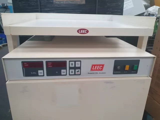 Leec Research CO2 Laboratory Incubator  Model - GA2000 Lab