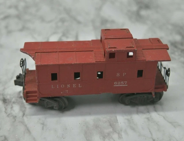 AS IS-LIONEL Lines SP 6257 VTG RED Caboose Model Railroad Train Cart O-Gauge