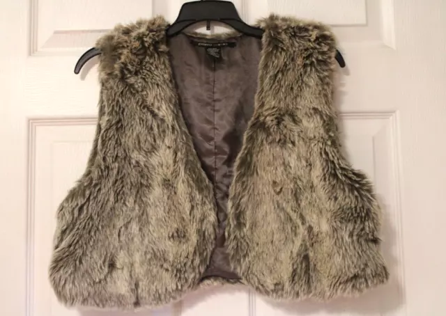 Pierre Cardin Cropped Faux Fur Vest Womens Size Large Gray Brown Mix Silky Lined