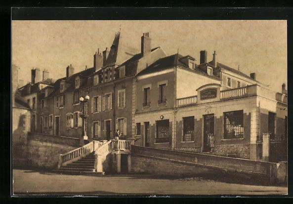 CPA La Charité-sur-Loire, le Bureau de Poste