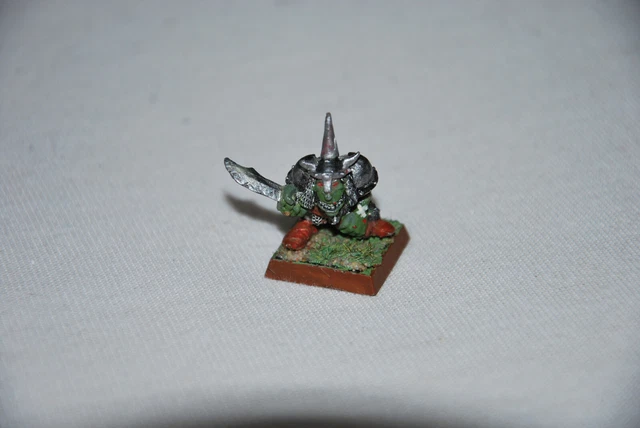 NIGHT GOBLIN CHAMPION 2 Warhammer Fantasy / The Old World OOP (metal