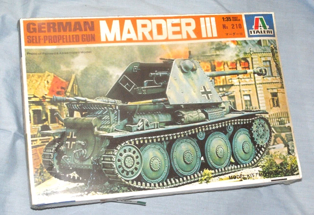 Vintage factory sealed 1/35 Italeri SdKfz 139 Marder III Self Propelled Gun Tank