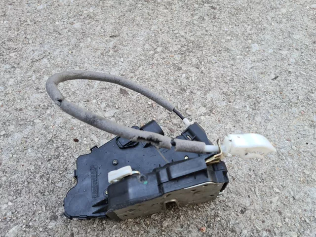 2001-2005 BMW 325i 330i E46 Door Lock Latch Actuator Right Rear 246HTR OEM