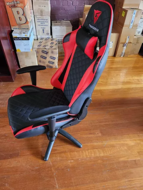 Vgc: Thunderx3 Tgc12 Series - Black & Red Gaming Office Chair With Neck Cushion