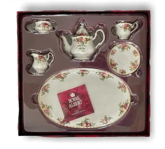 VINTAGE ROYAL ALBERT Old Country Roses Miniature Tea Set. BNIB £115.00