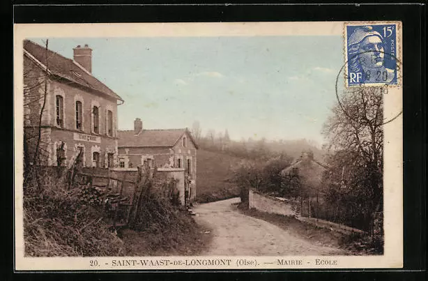CPA Saint-Vaast-de-Longmont, Mairie, Ecole 1952