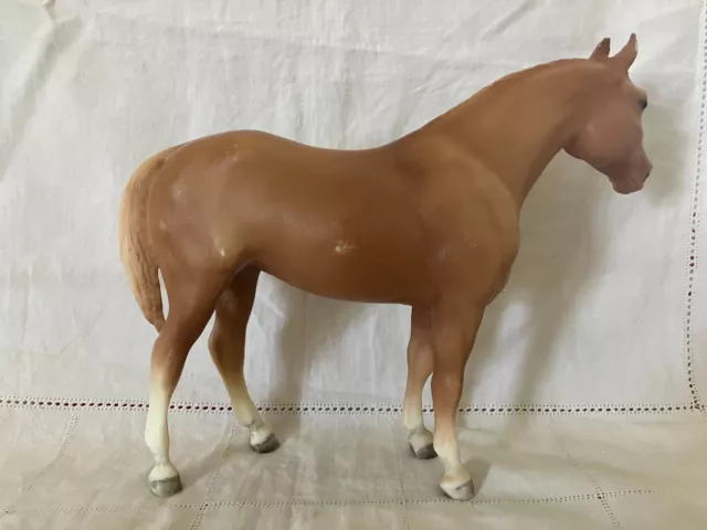 Breyer palomino quarter horse