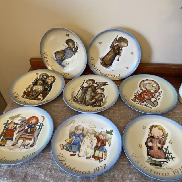 Schmid Annual Christmas Collector Plate Sister Berta Hummel  Set Of 8