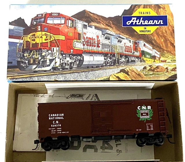Athearn (HO) - Canadian National  CN 40' boxcar (Kit 305-1) road # 527378 BUILT