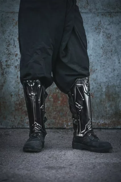 LARP ARMOR LEGS Protection - Blackened Dwarf Style Greaves Steel armor ...